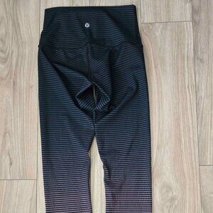 Lululemon Rare Gradient Leggings (BLACK/PINK) - SIZE 4-